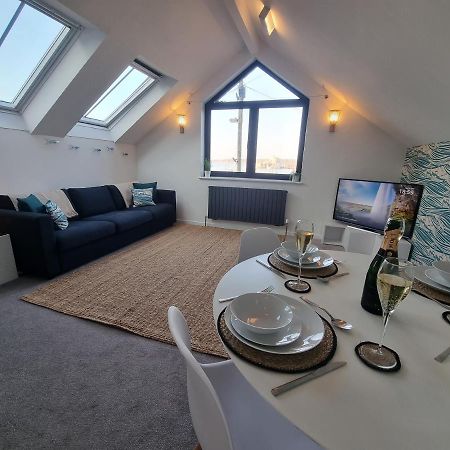 The Bunker-Luxe Central Falmouth Getaway With Stunning Sea Views Exteriér fotografie