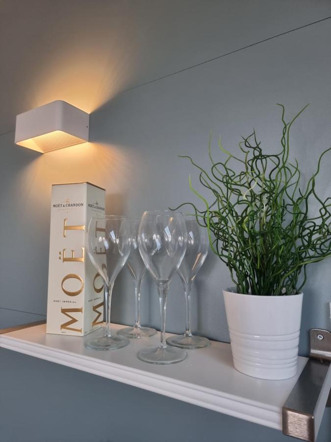 The Bunker-Luxe Central Falmouth Getaway With Stunning Sea Views Exteriér fotografie